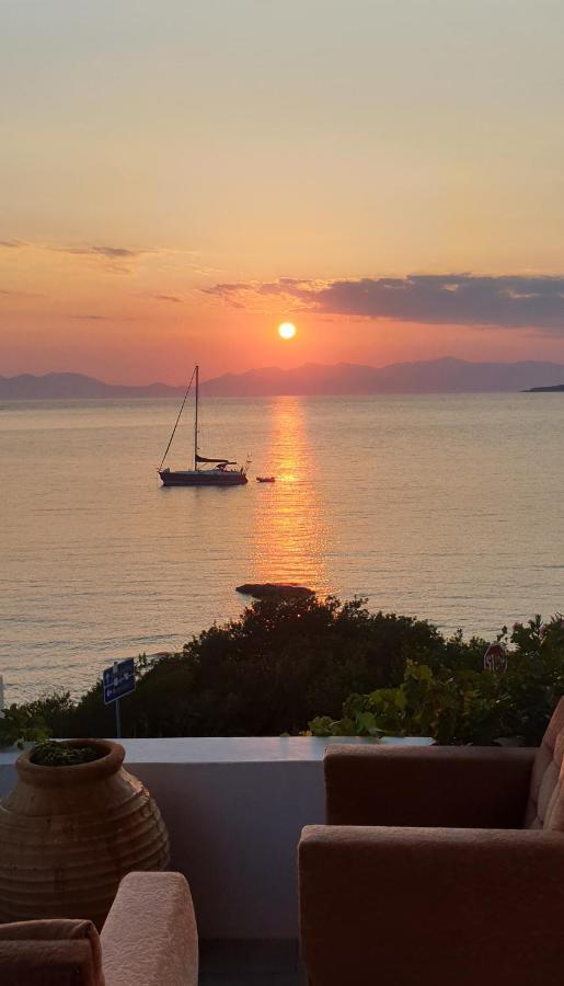 Sunset Holiday House Archangelos (Laconia) Exterior foto